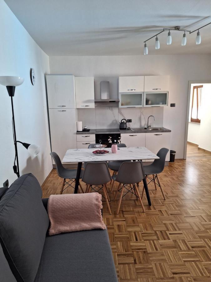 Apartment Kp With Parking 코페르 외부 사진