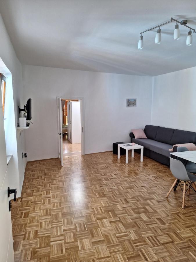 Apartment Kp With Parking 코페르 외부 사진